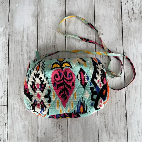 PREOWNED VERA BRADLEY CROSS BODY MINT GREEN PURSE BAG. - Picture 3 of 6